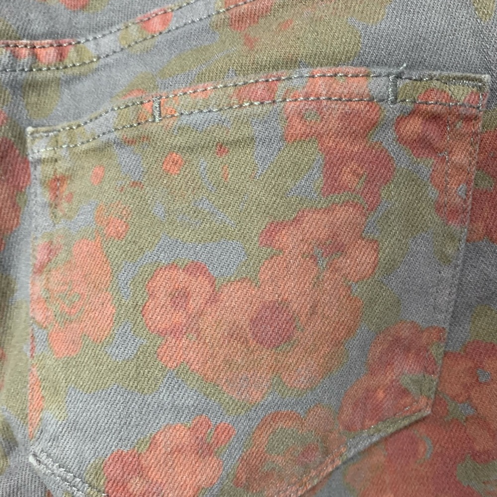 Paige Floral Ankle Jeans Size 27 - Picture 6 of 15